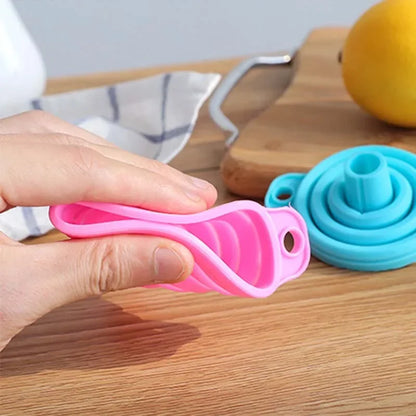 Foldable Funnel Silicone Collapsible Funnel Portable Funnels for Fuel Hopper Collapsible Beer/ Oil Funnels Kitchen Tools